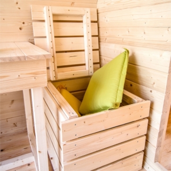 Holzkiste für Camping Pod