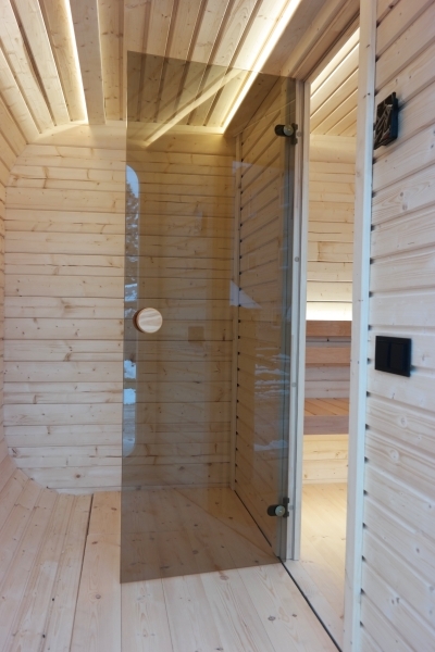 LUNA - OUTDOORSAUNA 3,3 x 2,4 m - mit Vorraum