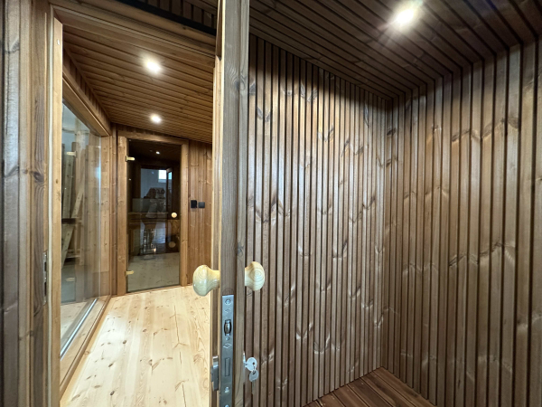 LUXURY-Modern Sauna 2,3 x 5,4 m