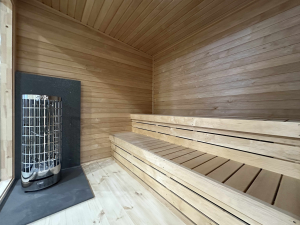 Modern Sauna 2,3 x 5,9 m - mit Badezimmer